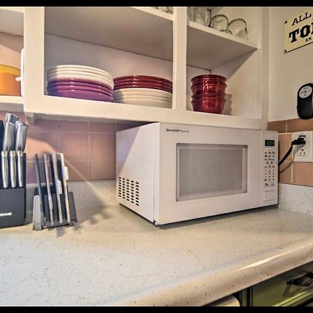 Modern Home • Family Friendly • Grill • Fireplace Erie Eksteriør bilde